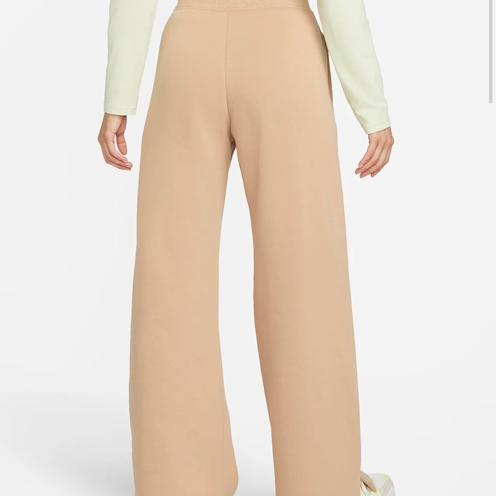 High Waisted Nike Sweatpants